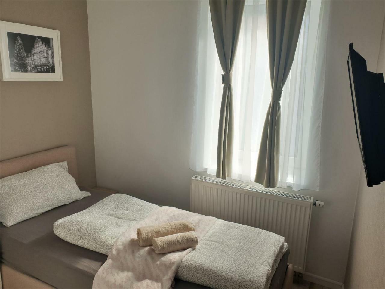 Hotel Garni Steinbacher Tal ハイデルベルク エクステリア 写真